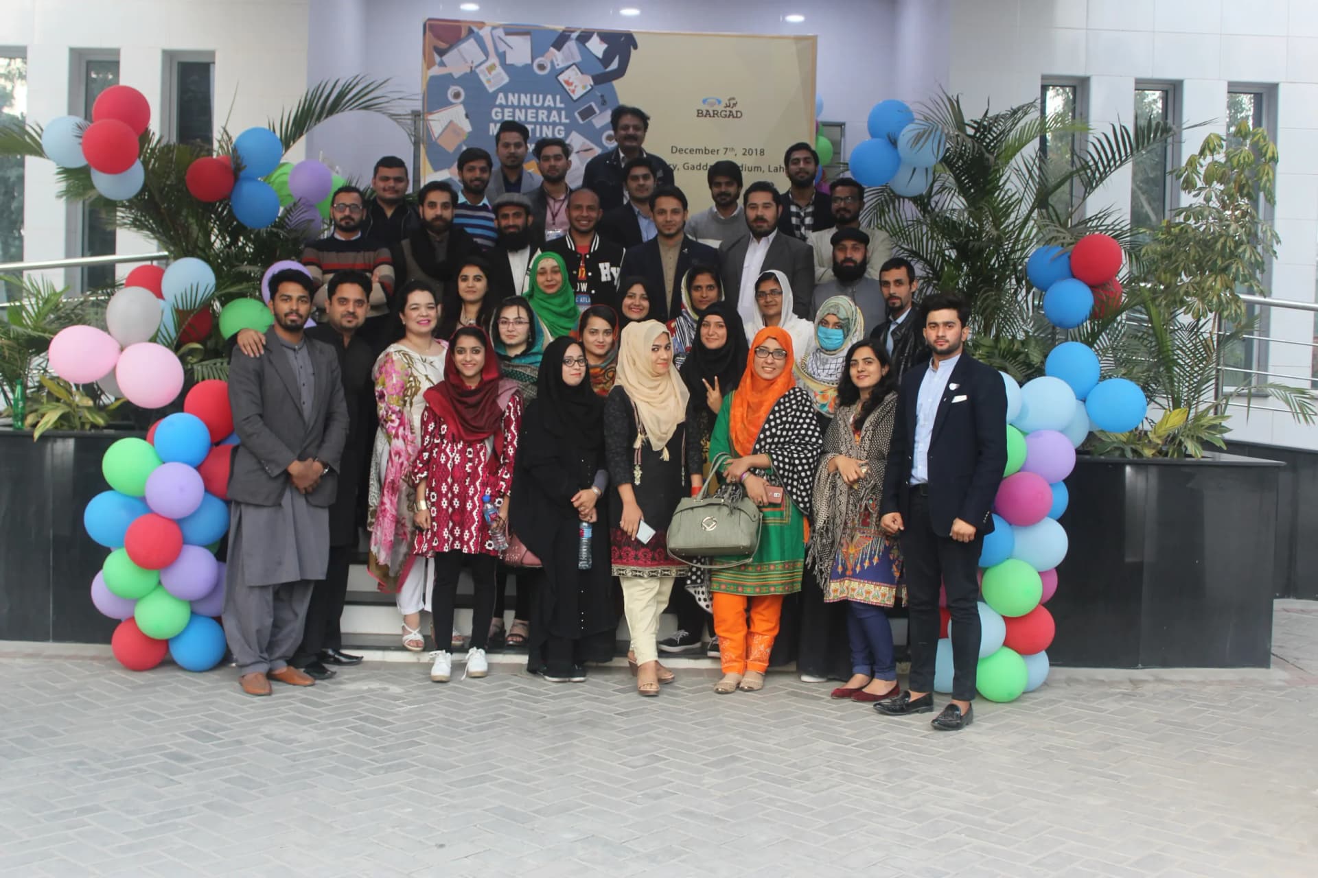 Young people celebrating International Volunteer Day with Bargad
