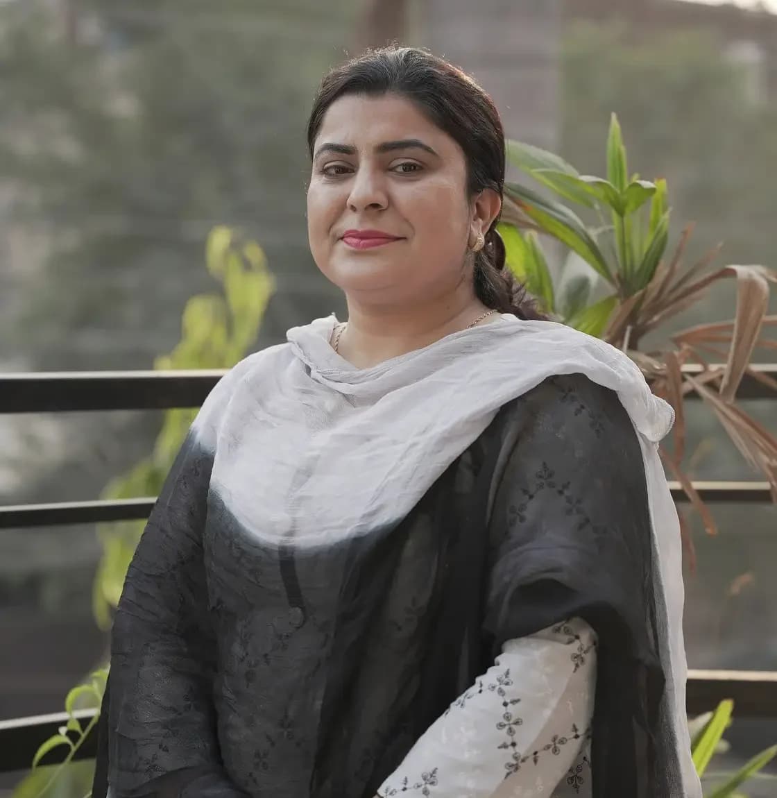 Minza Yaqoob, HR/Logistic Coordinator