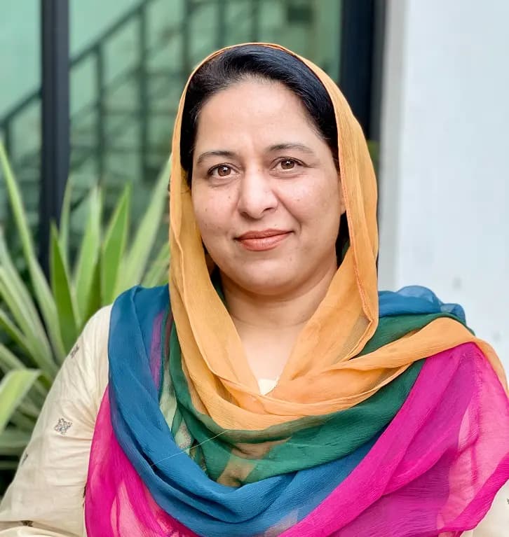 Dr. Suriyya Choudhary, Director