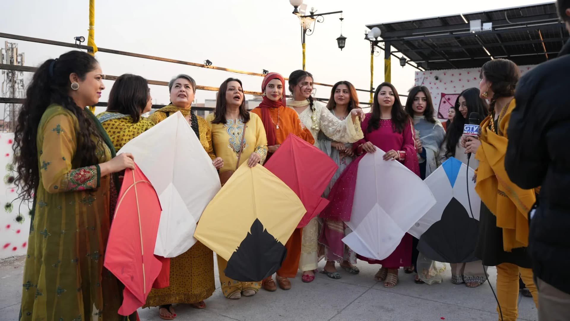 Bargad youth volunteers with colourful kites