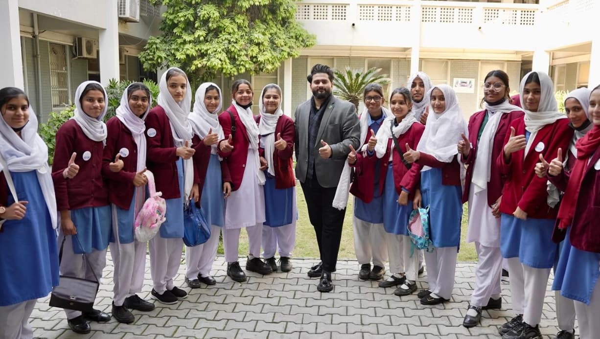 Students with Bargad team members on a school visit